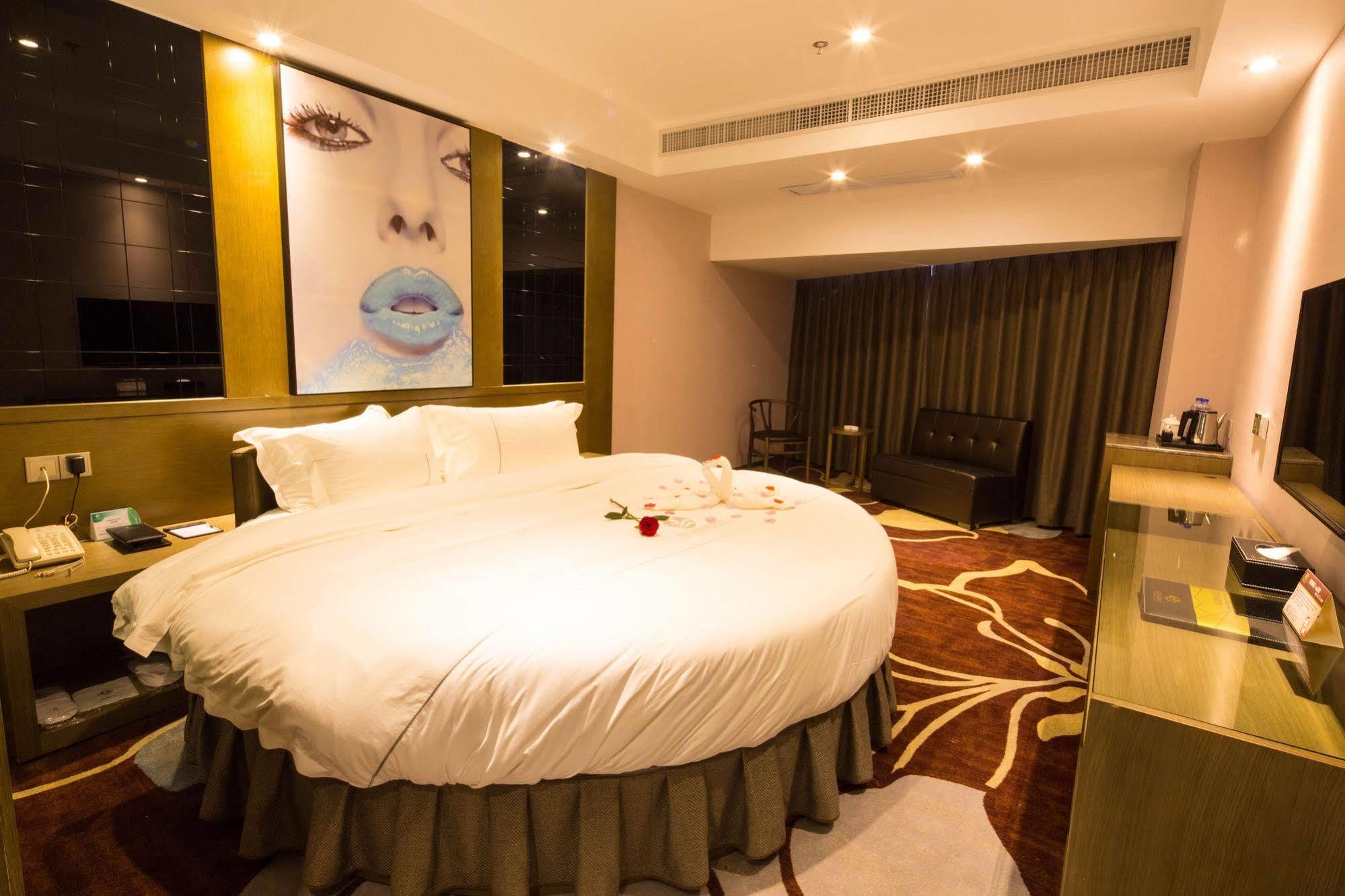 Lnsail Hotel Shenzhen Luohu Port Railway Station Eksteriør bilde